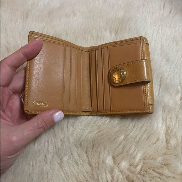 Vintage Coach Tan and Brown Signature Wallet - Picture 6 of 6